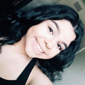 Meet your Posher, Mercedes